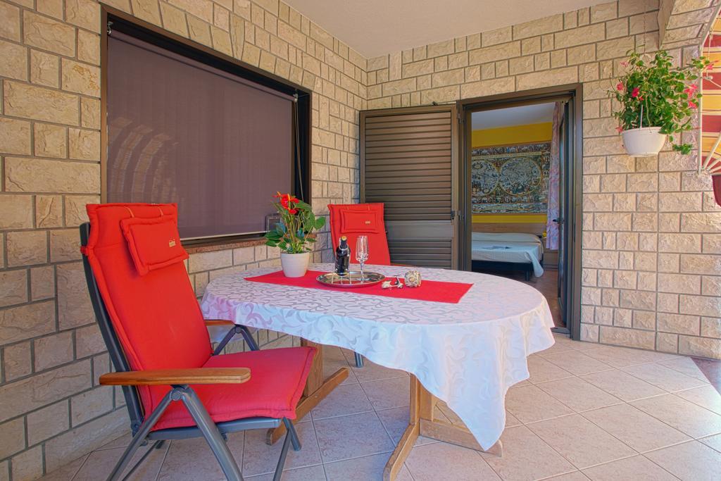 Apartments Daniela Novigrad  Ruang foto