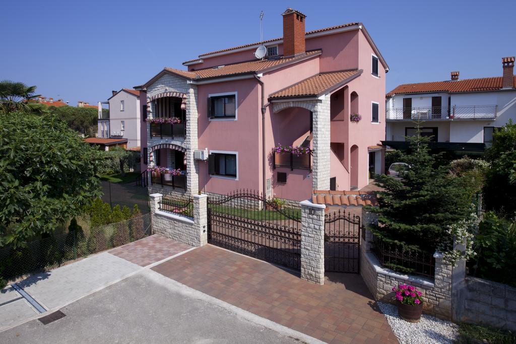 Apartments Daniela Novigrad  Bagian luar foto